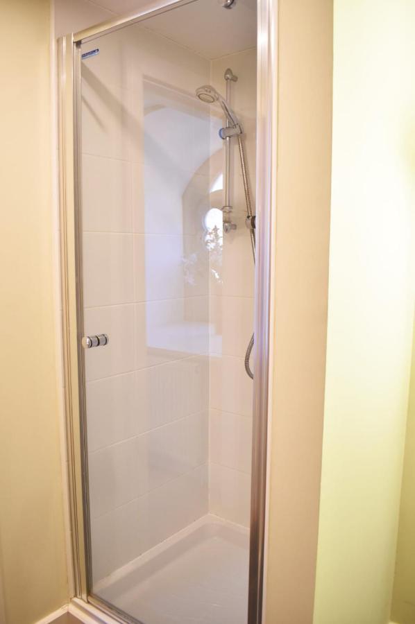 The Ross 2 Bedroom Apartment In Historic Abbey Форт-Огастус Екстер'єр фото